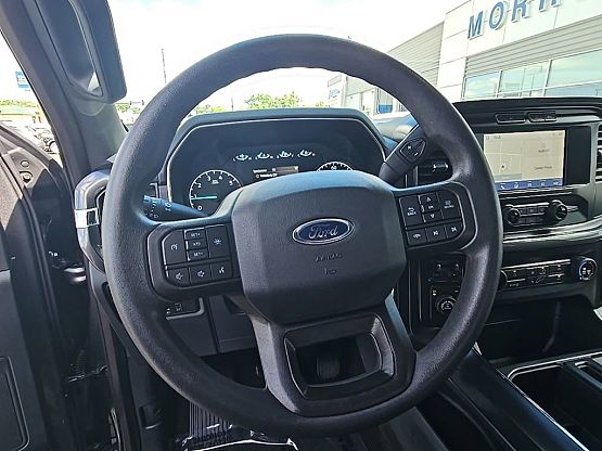 2022 Ford F-150 XL photo 10