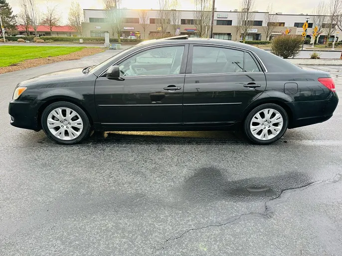 2010 Toyota Avalon