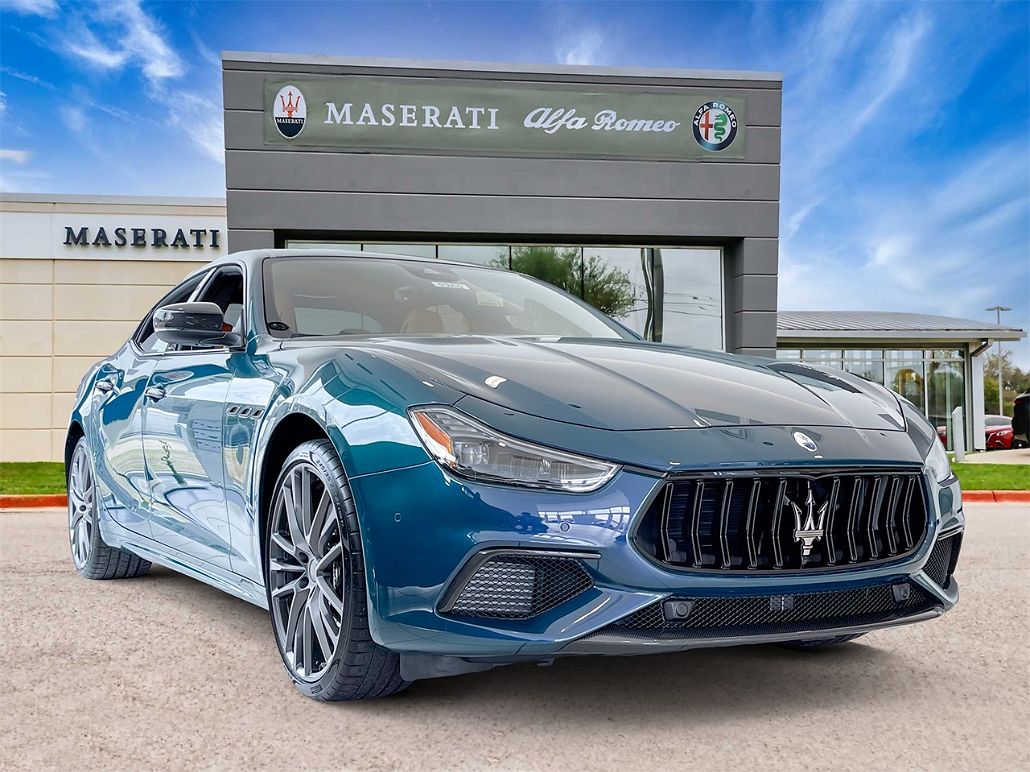 2024 Maserati Ghibli Trofeo image 0