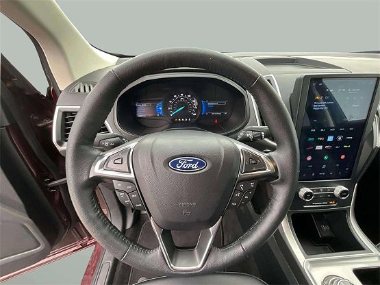 2024 Ford Edge SEL photo 10