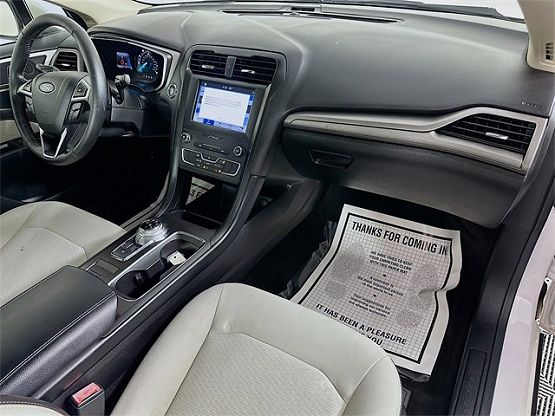 2019 Ford Fusion SE photo 11