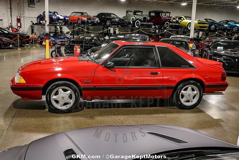 1989 Ford Mustang LX image 9