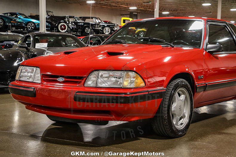 1989 Ford Mustang LX image 28
