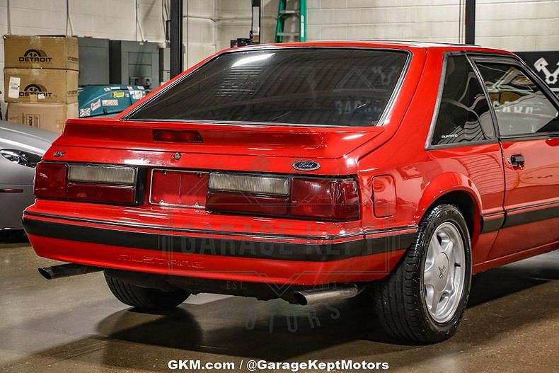 1989 Ford Mustang LX image 47