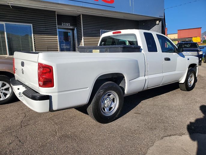 2011 Ram Dakota