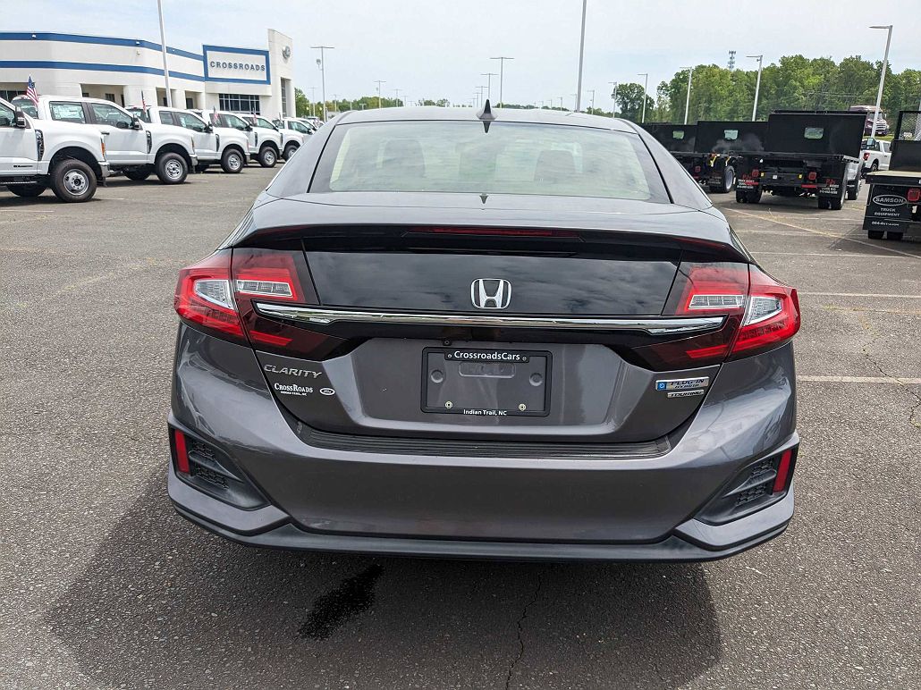 2018 Honda Clarity Touring image 3