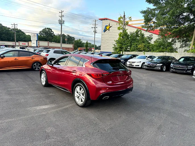 2017 Infiniti QX30