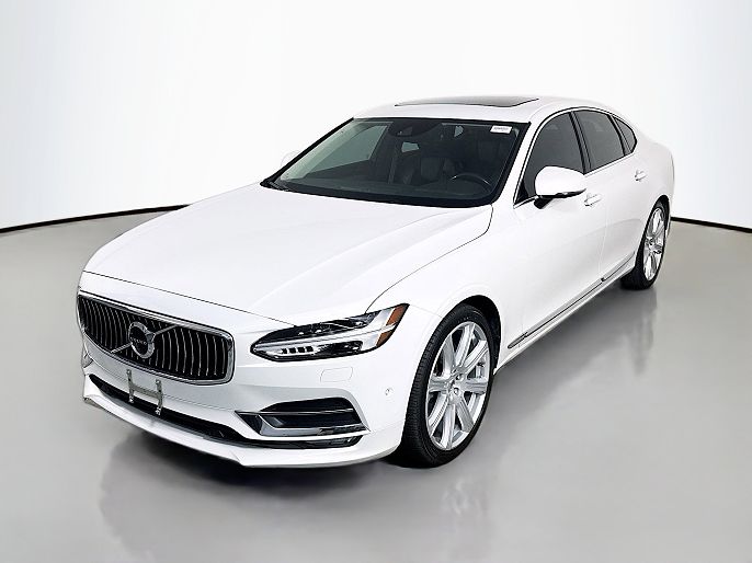 2017 Volvo S90