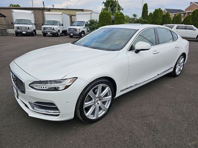 2018 Volvo S90