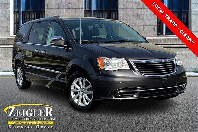 2016 Chrysler Town & Country Limited Edition image 0