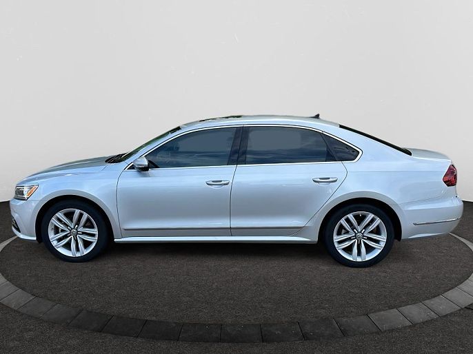 2017 Volkswagen Passat