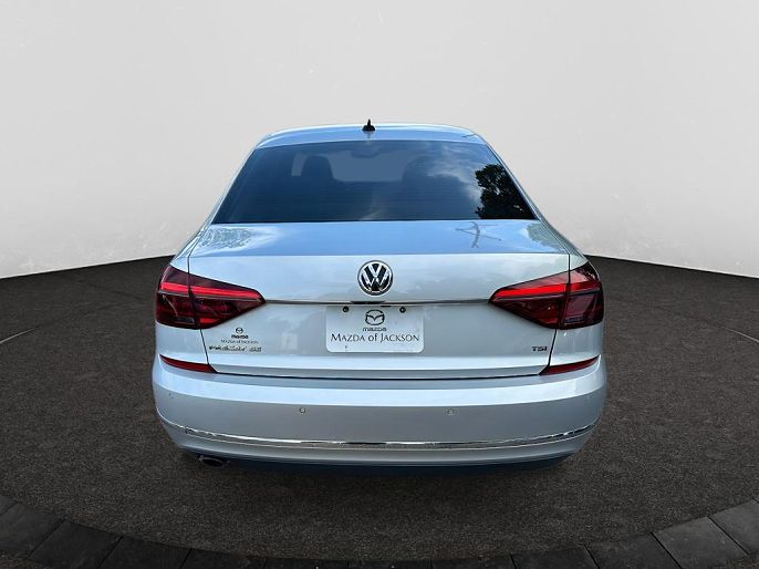 2017 Volkswagen Passat