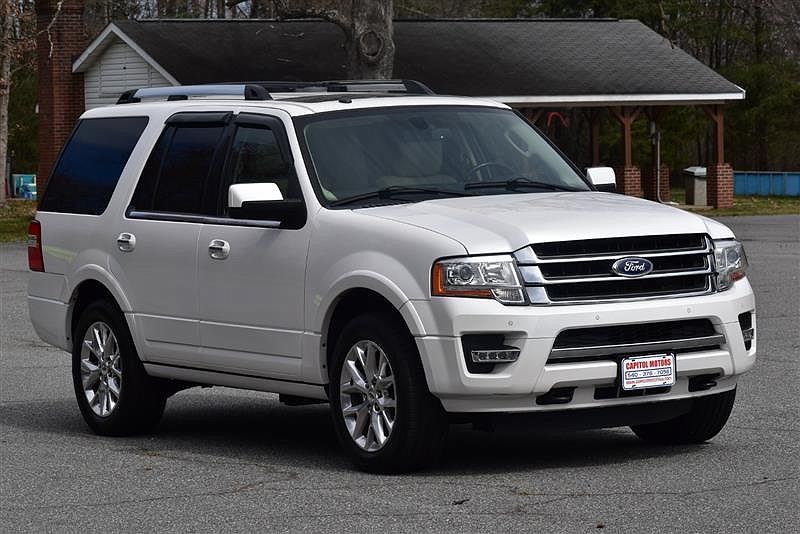2017 Ford Expedition Limited image 2