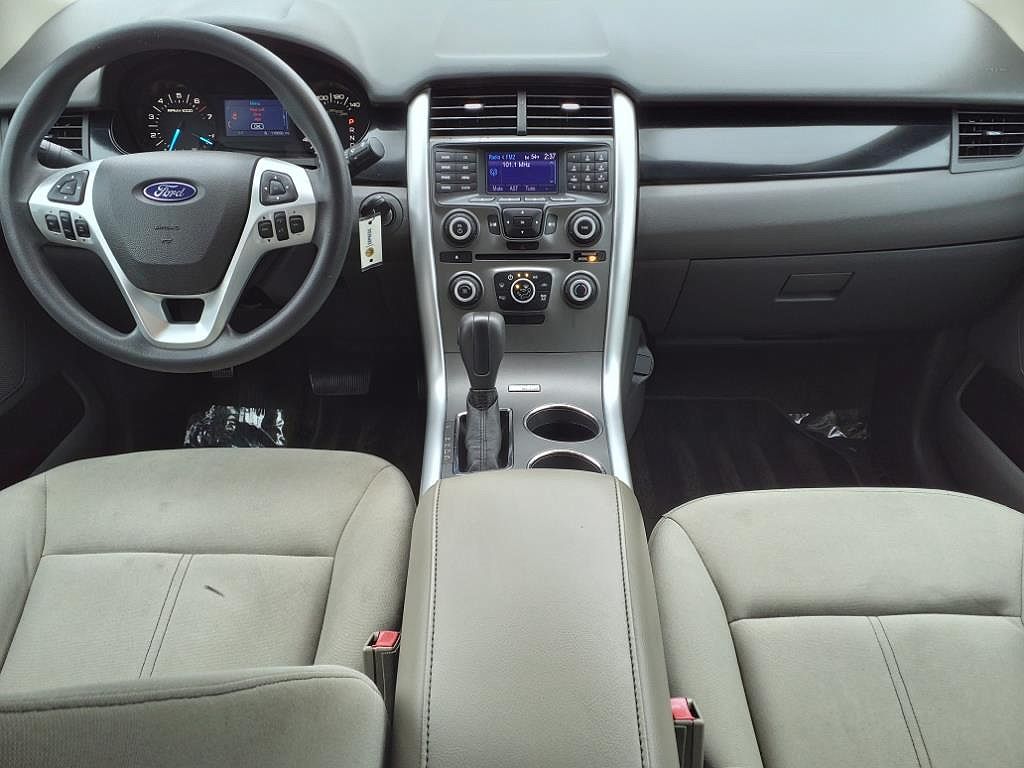2013 Ford Edge SE image 9