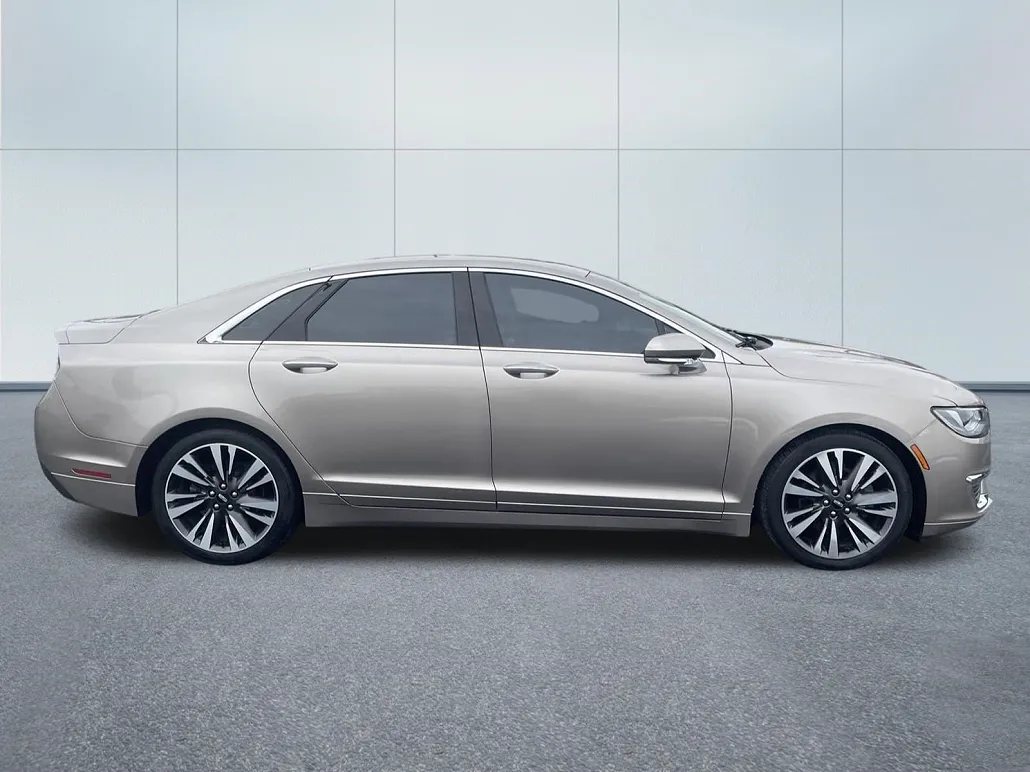 2018 Lincoln MKZ Reserve image 3