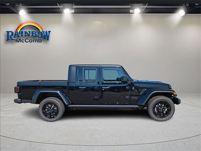 2025 Jeep Gladiator