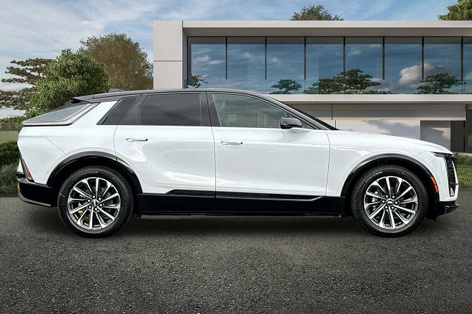 2026 Cadillac Lyriq