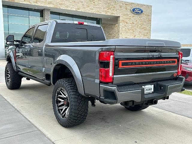 2025 Ford F-250