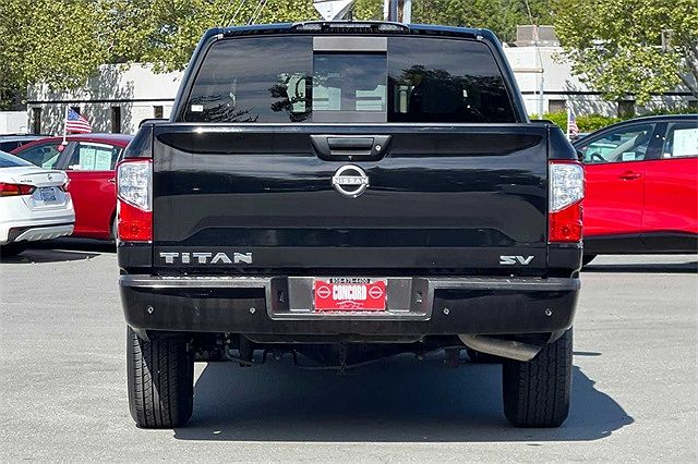 2023 Nissan Titan SV image 5