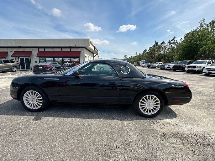 2005 Ford Thunderbird