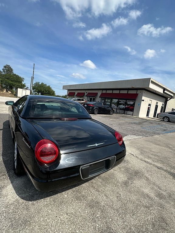 2005 Ford Thunderbird