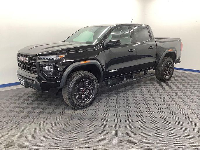 2024 GMC Canyon