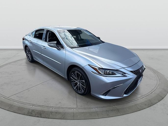 2023 Lexus ES