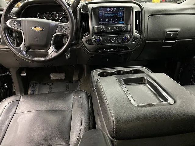 2015 Chevrolet Silverado 3500HD LTZ image 5