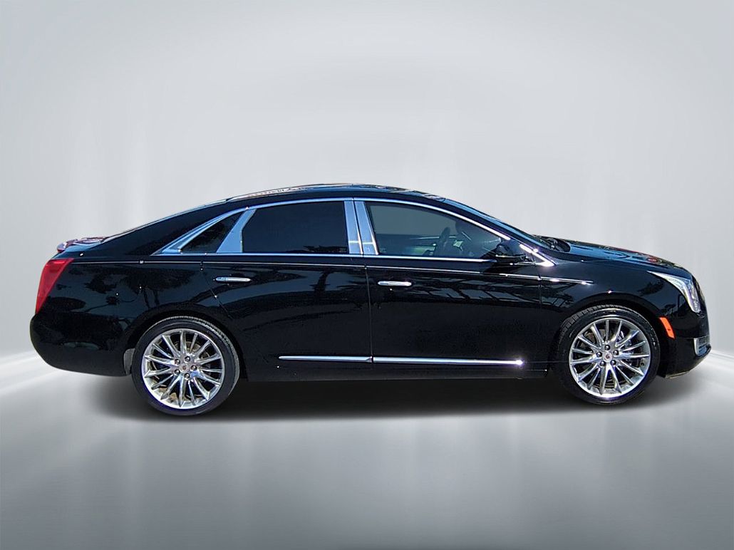 2013 Cadillac XTS Platinum image 2