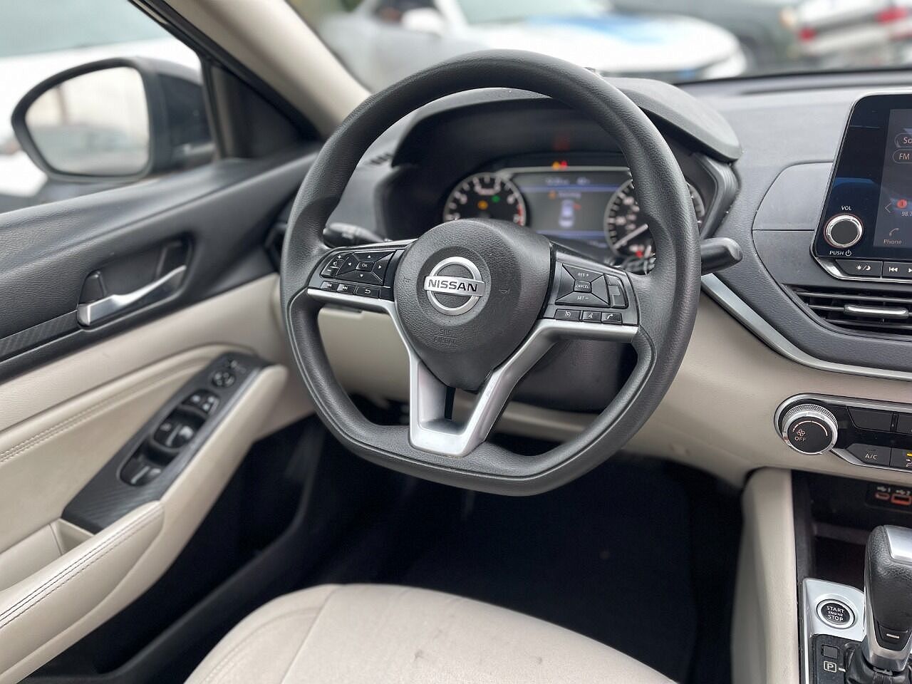2019 Nissan Altima S image 26