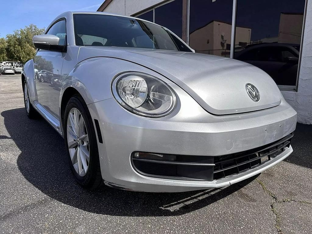 2013 Volkswagen Beetle null image 3