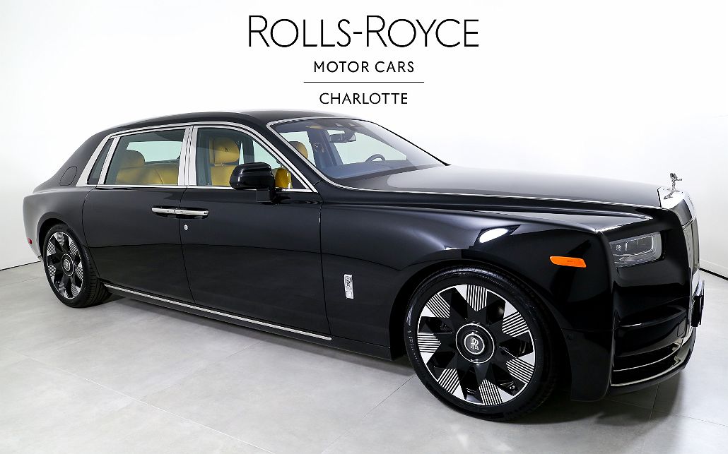 2024 Rolls-Royce Phantom EWB image 4