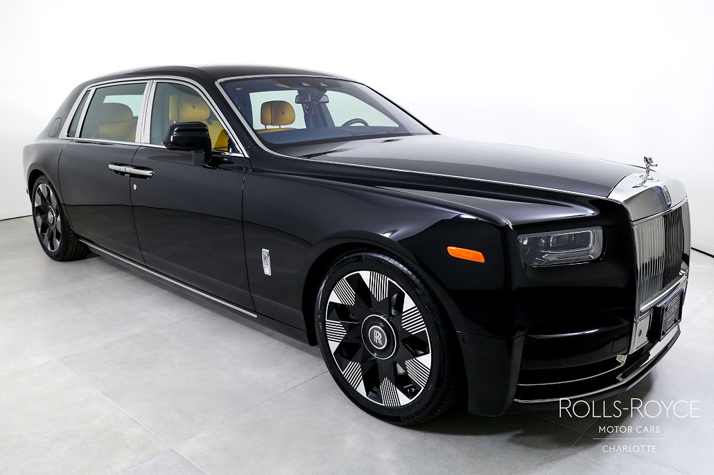 2024 Rolls-Royce Phantom EWB image 5