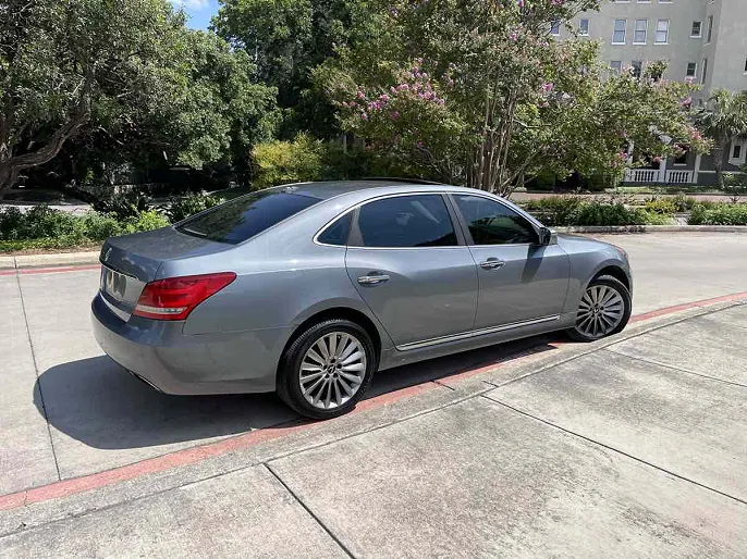 2015 Hyundai Equus