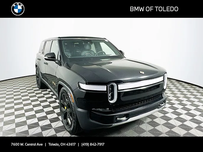 2022 Rivian R1S