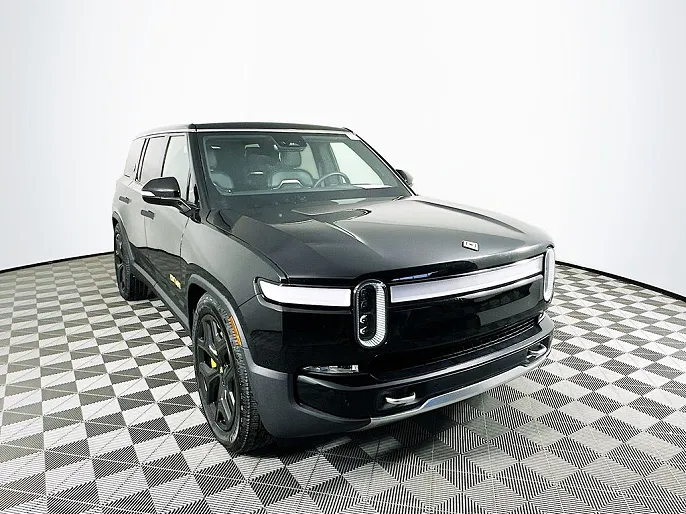 2022 Rivian R1S