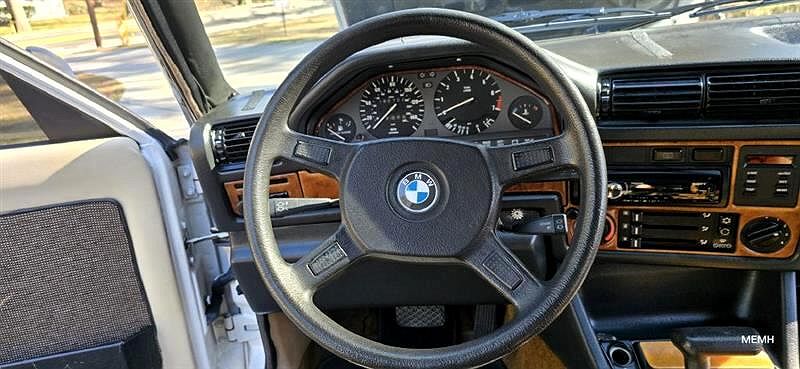 1989 BMW 3 Series 325is image 7