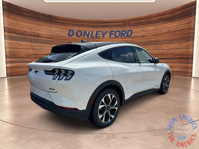 2025 Ford Mustang Mach-E