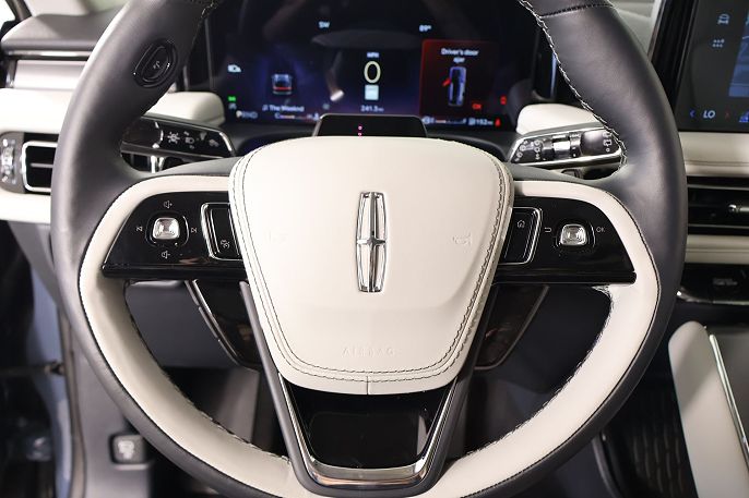 2026 Lincoln Aviator