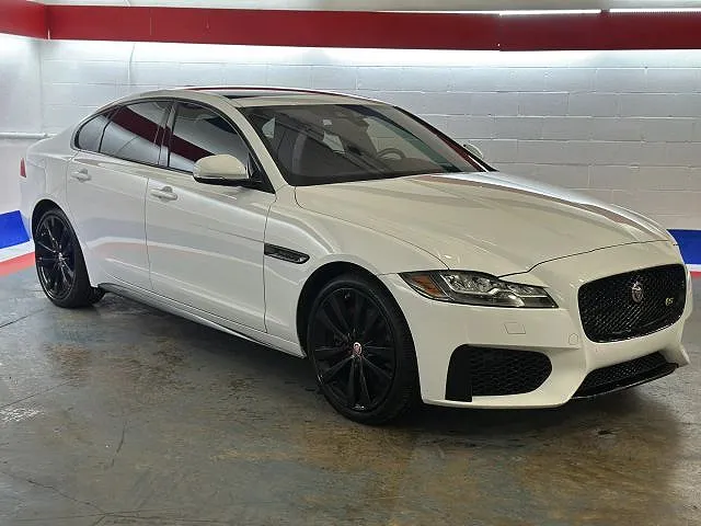 2020 Jaguar XF