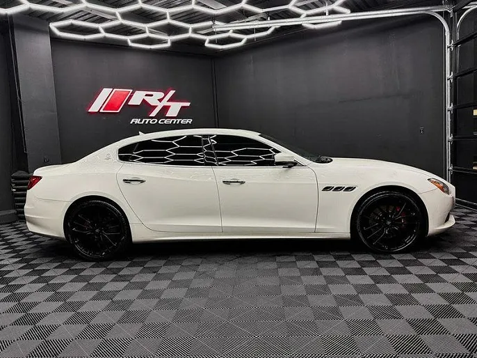 2017 Maserati Quattroporte