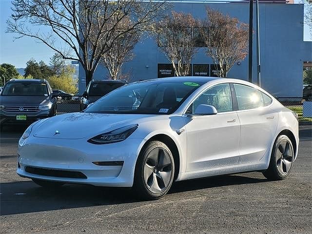 2020 Tesla Model 3 Standard Range image 10