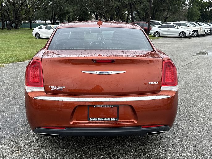 2021 Chrysler 300
