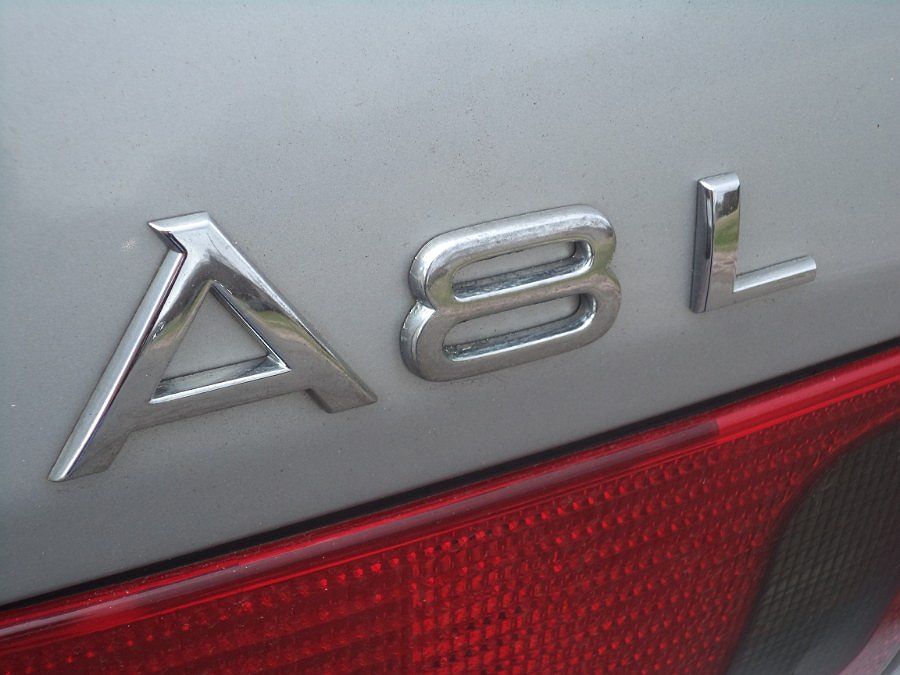 2001 Audi A8 L image 12