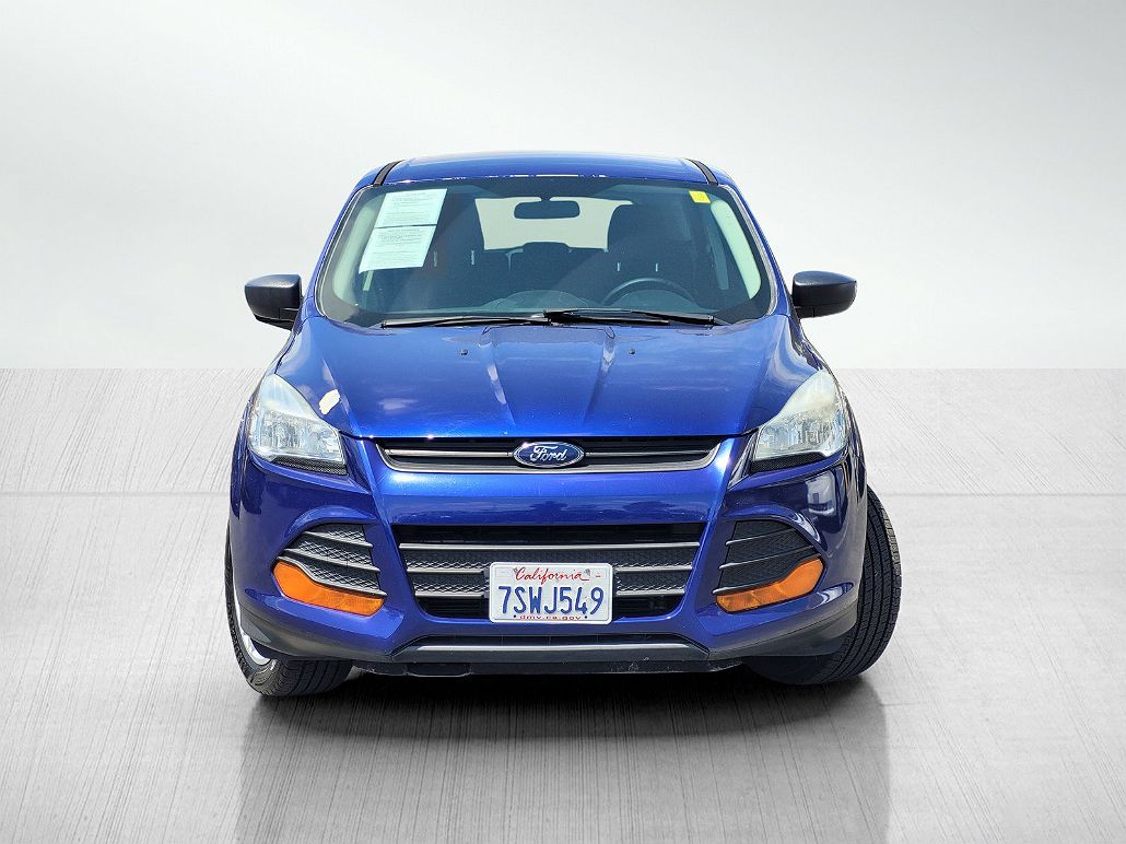2016 Ford Escape S image 1