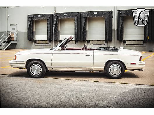 1986 Chrysler LeBaron null image 5