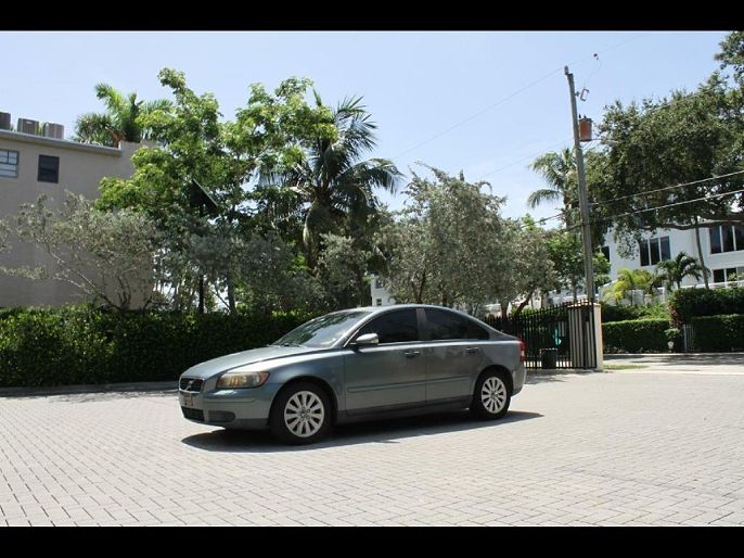 2004 Volvo S40