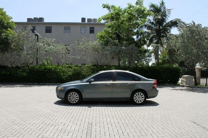 2004 Volvo S40