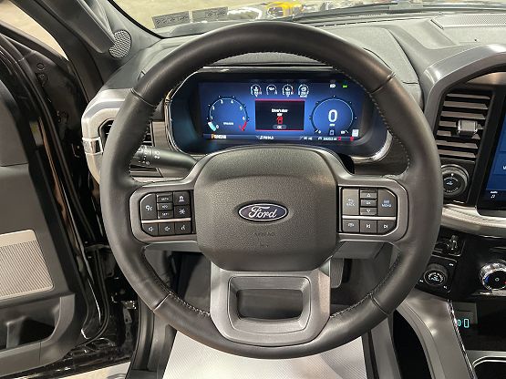 2024 Ford F-150 Lariat photo 3