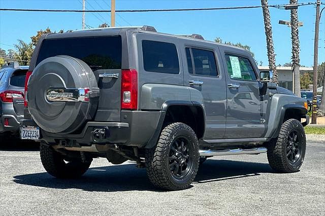 2008 Hummer H3 null image 2